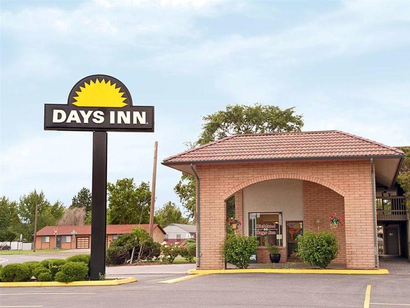 Days Inn By Wyndham 里奇兰 外观 照片